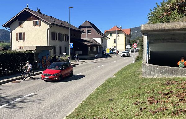 Mobilité scolaire à Sonceboz-Sombeval, Jura. Crédits : Emile Perrin, Journal du Jura