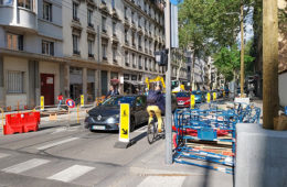 Régulation par un contresens cyclable pendant les travaux du BHNS Part-Dieu  Sept Chemins. Crédit : Citec