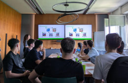 Gli studenti ITS alla centrale di mobilità di 5T, Torino. Crediti: Citec